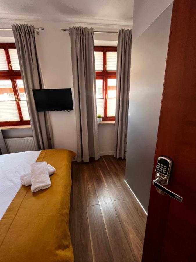 Tcz Mokra Aparthotel Poznań Exteriör bild