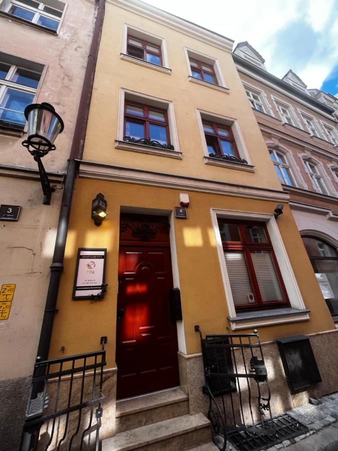 Tcz Mokra Aparthotel Poznań Exteriör bild